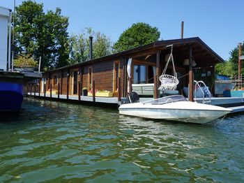 3 Bed Purpose-Built Floating Home