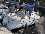 Beneteau Oceanis 320 | 10m