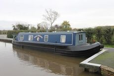 Quite Contrary, 40ft Cruiser style narrowboat