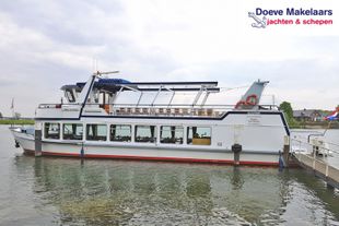 Day passenger ship 120 pax