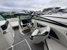 2022 Sea Ray SPX 230