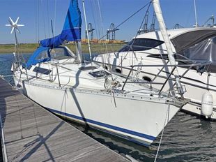 1985 Beneteau First 305