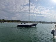 Beneteau Oceanis 323 