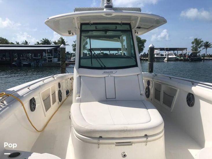 2015 Boston Whaler outrage 350