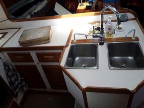 Galley with twin sinks 