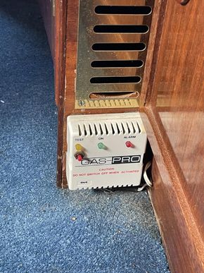 Gas leak alarm