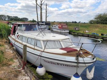 5 Berth Riverboat