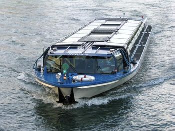 3 Fahrgastschiffe
