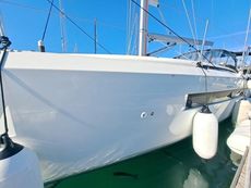 2022 Jeanneau Sun Odyssey 490
