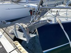 1998 J Boats 32