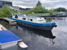 Cruiser Style narrowboat called Deltic