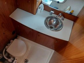 Jeanneau Merry Fisher 925 Flybridge  - Heads