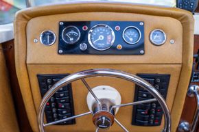Helm and instruments
