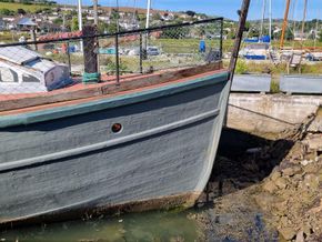 Converted MFV 52   - Bow
