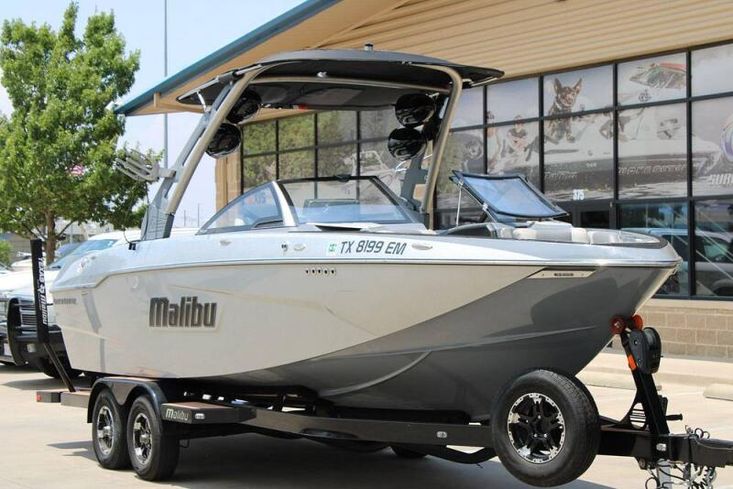 2019 Malibu wakesetter 25 lsv