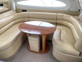 Sealine F37 Bow and Stern Thrusters - Saloon