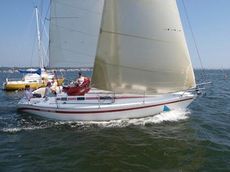 Furia 332 cruiser racer, well maintained, fin keel
