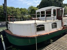 70ft by 13ft Dutch Barge