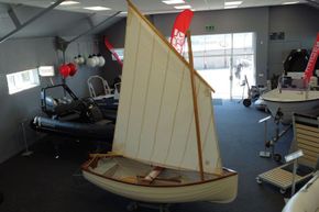 Classic-sailing-Dinghy-