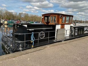 Rare and Unique Replica Dutch Barge 'Freya' by Elton Moss 