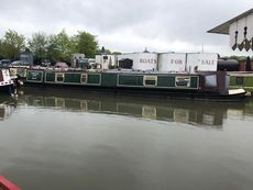 TRYING TO SELL YOUR BOAT?...**SUCCESSFUL BROKERAGE REQUIRES BOATS**
