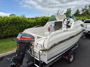 Sports Yacht