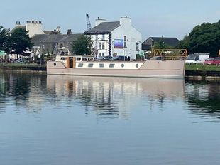 Hand-Built Dutch-Style Wide 80ft (24m)