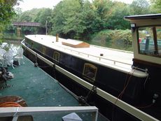 Driftwood is a 65ft long x 12ft 6in wide Dutch barge built by J L Pind