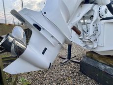 2023 Quarken 27 T-Top