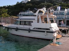President Trawler Yacht