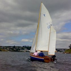 Beautiful Salcombe Yawl No.Y127