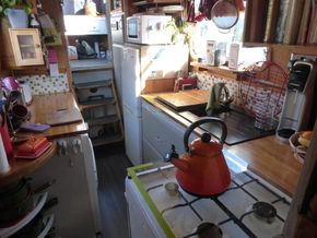 Cain Narrowboat 57'  - Galley