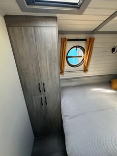 Stunning 57' Narrowboat (refitted)