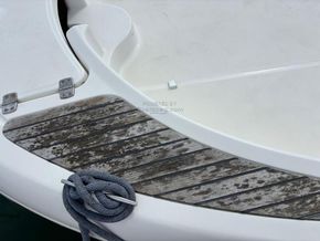 Jeanneau Cap Camarat 755 WA  - Bow