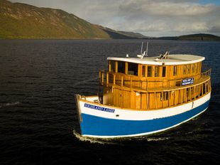 Luxury Floating Hotel and Restaurant