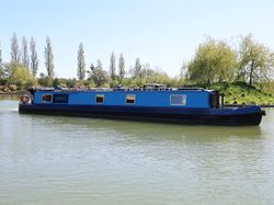 AMIRA &bull; 57ft 11in, Cruiser stern, 2+4 berths, 2009.