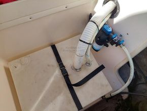 Rinker 232 Captiva Cuddy     -Just Serviced - Tank Fuel/Water