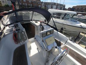 Beneteau Oceanis 343 Clipper - Cockpit
