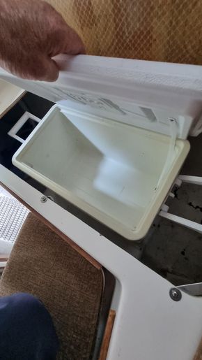 Ice box