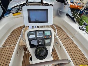 Bavaria 40  - Cockpit Instruments