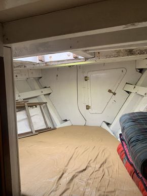 22/04/25 looking forward, double berth