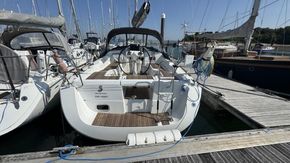 2010 Beneteau Oceanis 34 4