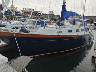 NICHOLSON 38 KETCH blue water cruising yacht.
