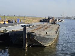 Barge (With Certificate)