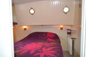 cabin forward double bed