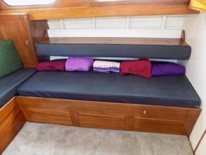 Windboats 38 AFT SALOON! - Saloon