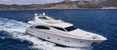 Ferretti 880