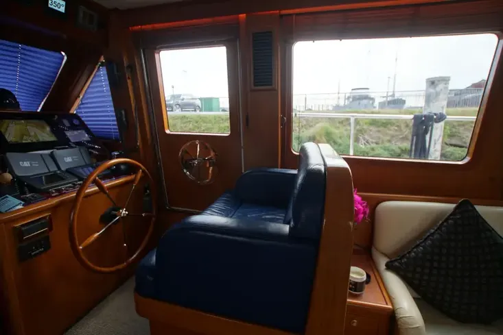 2005 Four Winns Horizon 240