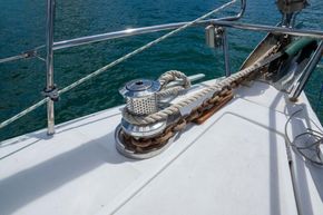 Jeanneau Sun Odyssey 519 5th (Crew) Cabin  - Windlass