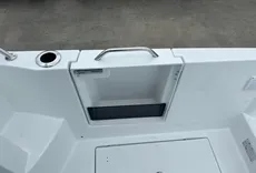 2024 Beneteau Antares 8